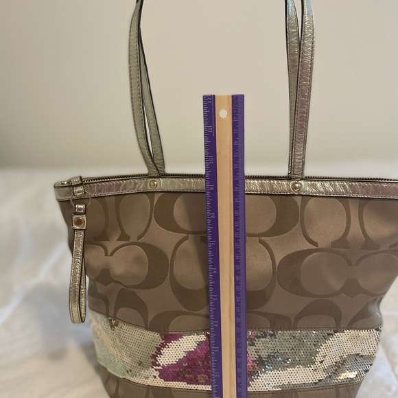 Authentic Gold/Sequin Coach Purse. - Picture 3 of 5